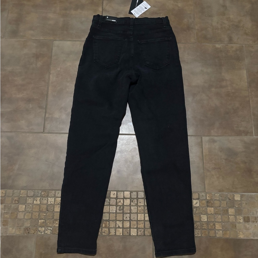 FASHIONOVA JEANS - Picture 2 of 2